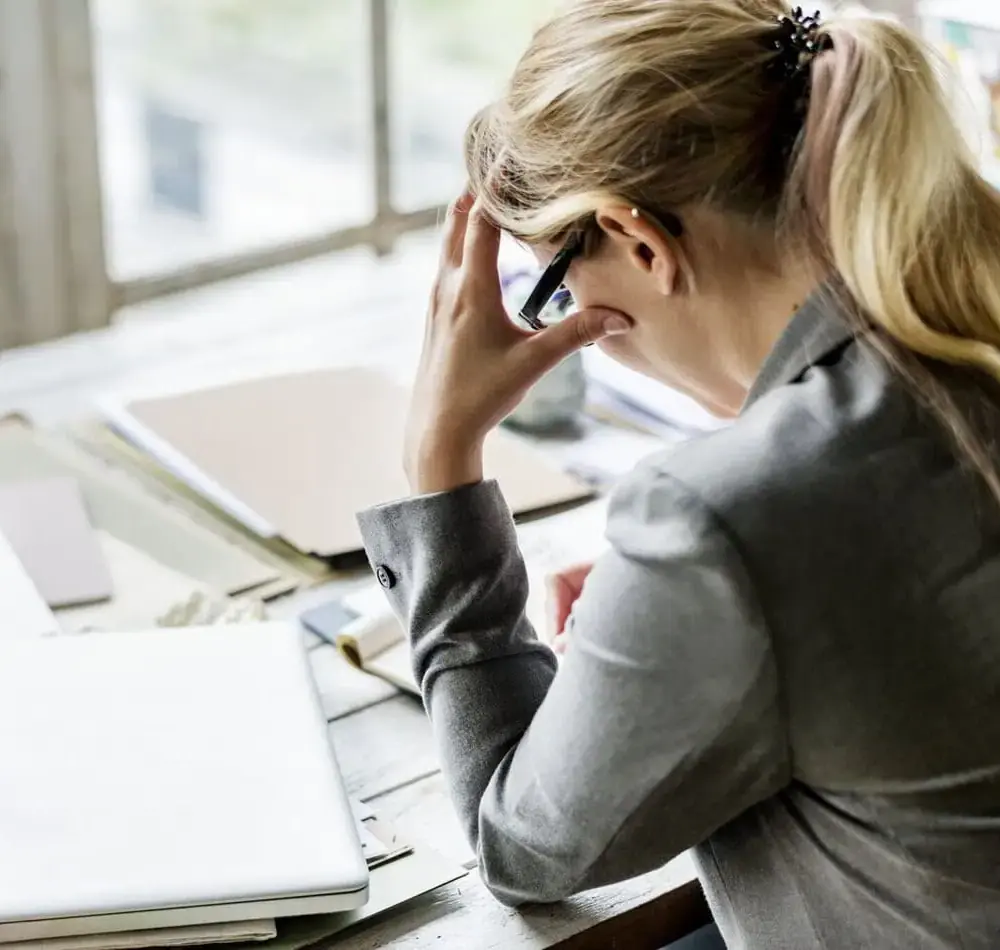 stressad-pa-kontor-2048x1367